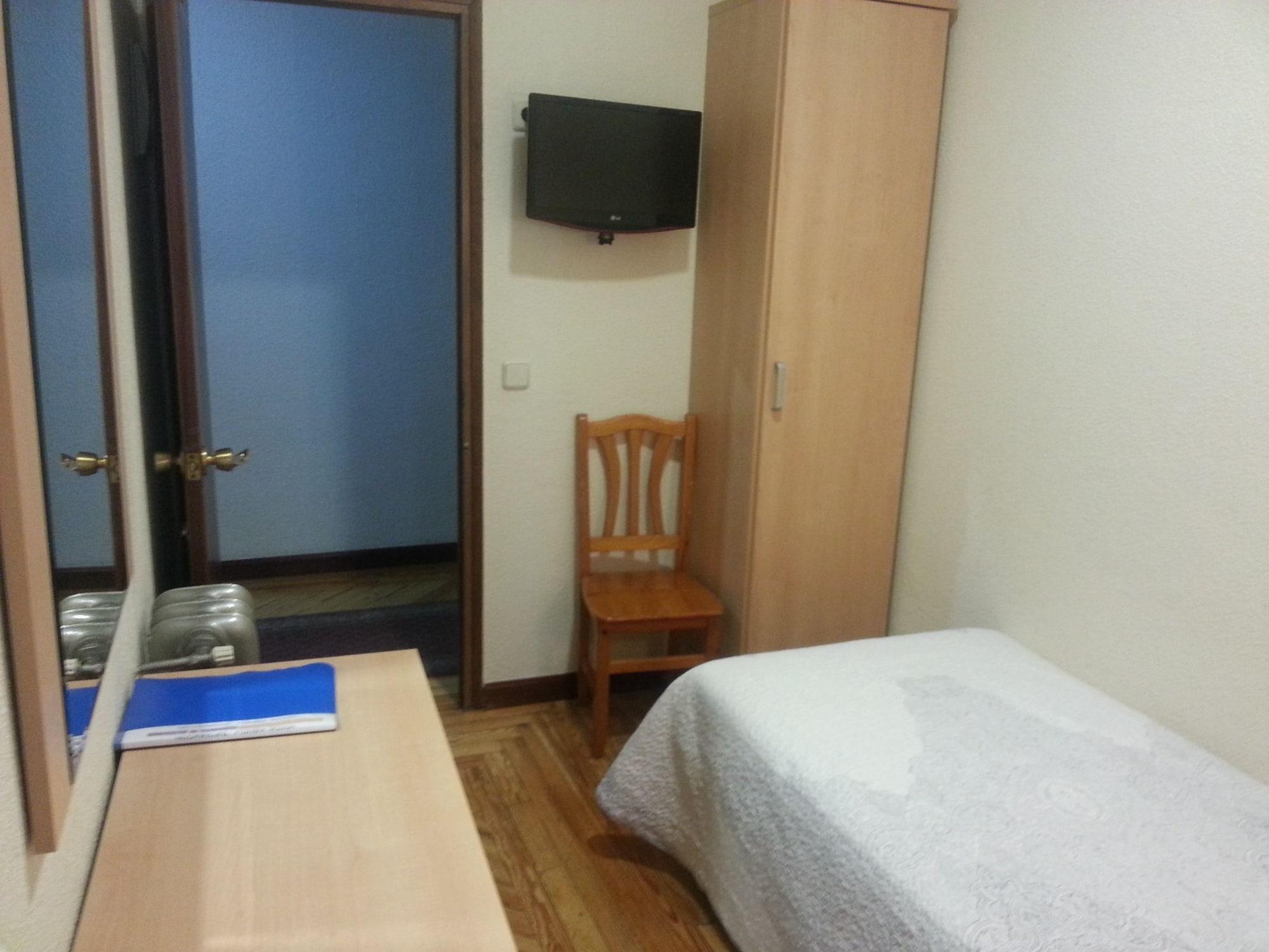 โอสตัล อเบนิดา Hotel มาดริด ภายนอก รูปภาพ